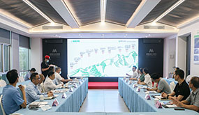 厦门市集美区胡旭彬区长一行莅临永信贵宾会217集团调研